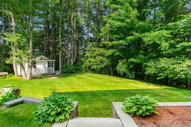 57 Middle Dunstable Road, Nashua, NH 03062