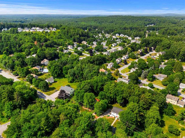 57 Middle Dunstable Road, Nashua, NH 03062