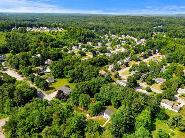 57 Middle Dunstable Road, Nashua, NH 03062