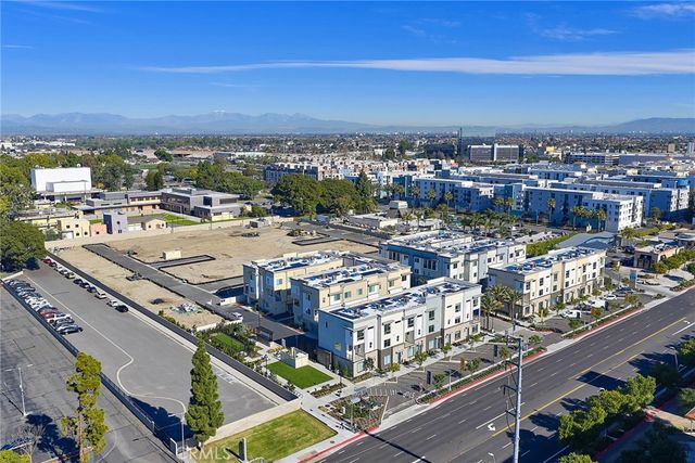 7256 Pointbreak Drive, Huntington Beach, CA 92647