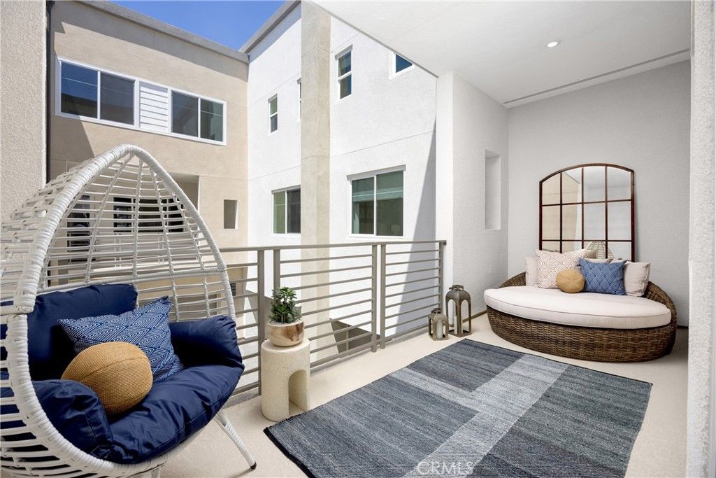 Image 1 of property listing at 7256 Pointbreak Drive, Huntington Beach, CA 92647