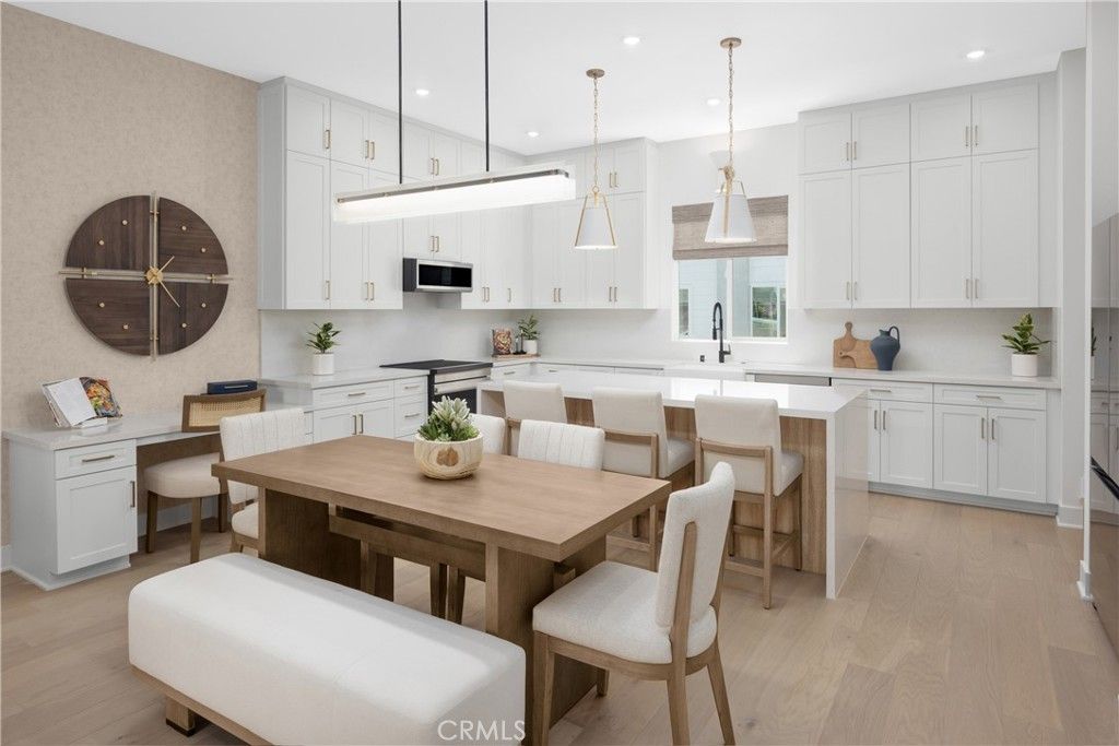 Image 5 of property listing at 7256 Pointbreak Drive, Huntington Beach, CA 92647