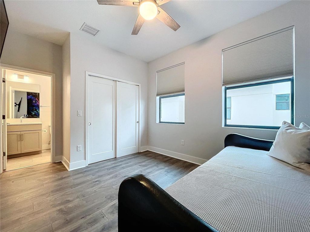 Image 41 of property listing at 2511 N GRADY AVENUE N 59, Tampa, FL 33607