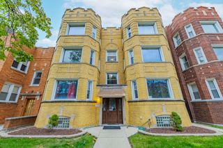8229 S Eberhart Avenue, Chicago, IL 60619