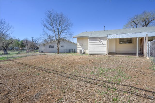 120 Coers CIR A, San Marcos, TX 78666