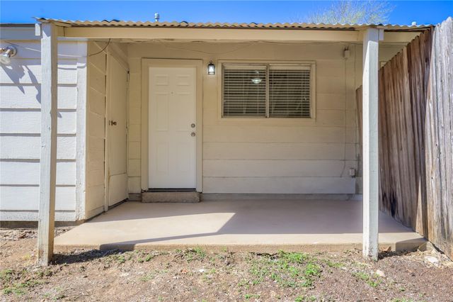 120 Coers CIR A, San Marcos, TX 78666