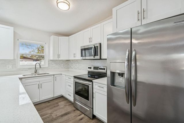 1645 AVENUE C NE, Winter Haven, FL 33881