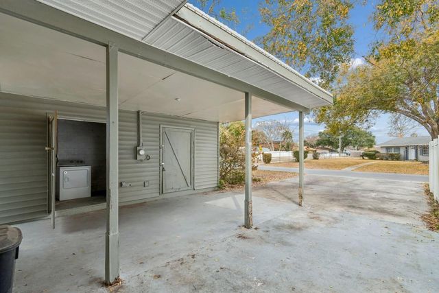 1645 AVENUE C NE, Winter Haven, FL 33881