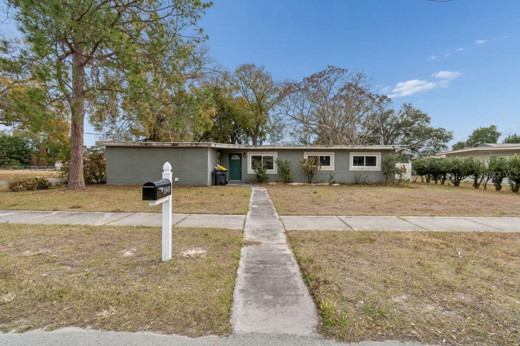 1645 AVENUE C NE, Winter Haven, FL 33881