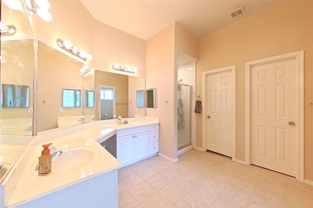 2810 White Oak Lane, Pearland, TX 77584