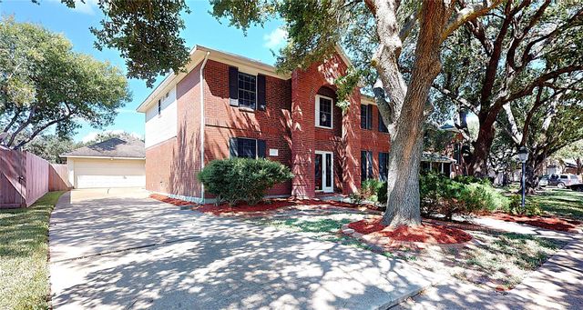 2810 White Oak Lane, Pearland, TX 77584