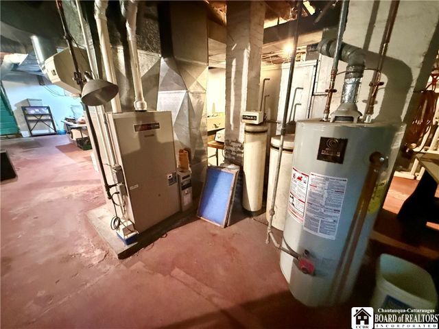 153 West Main Street, Pomfret, NY 14063