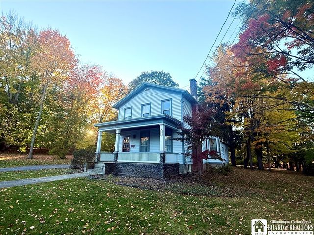 153 West Main Street, Pomfret, NY 14063