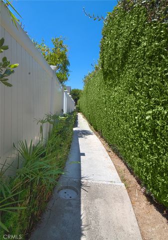 1042 Walnut Street D, Tustin, CA 92780