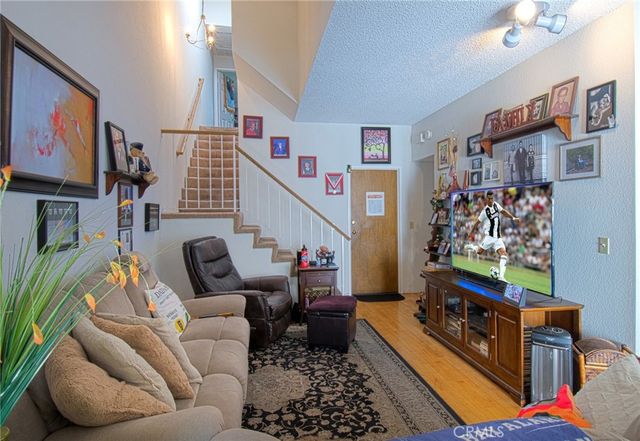1042 Walnut Street D, Tustin, CA 92780