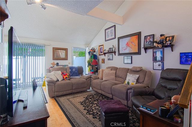 1042 Walnut Street D, Tustin, CA 92780