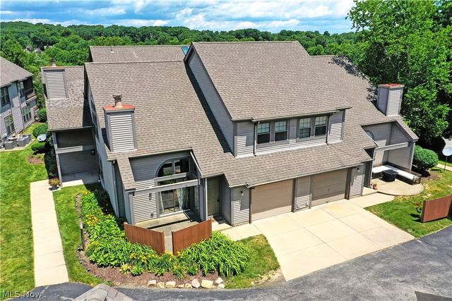 4052 Saint Andrews Court 4, Canfield, OH 44406
