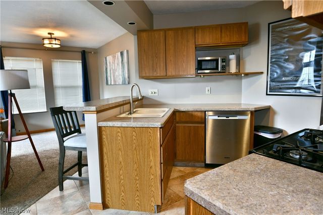 4052 Saint Andrews Court 4, Canfield, OH 44406