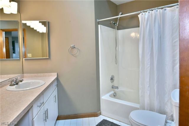 4052 Saint Andrews Court 4, Canfield, OH 44406