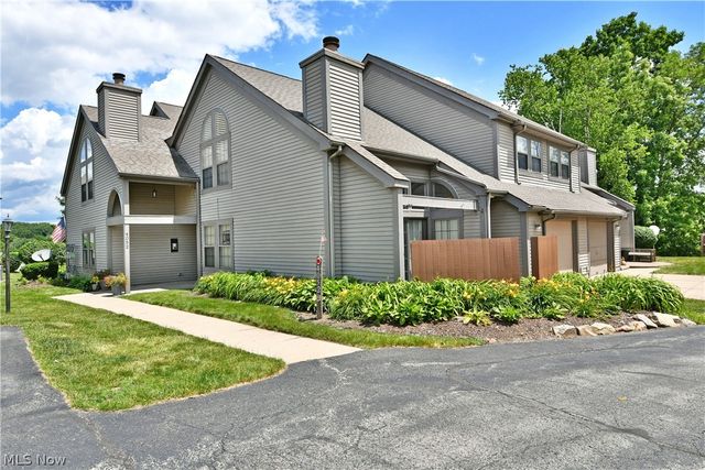 4052 Saint Andrews Court 4, Canfield, OH 44406