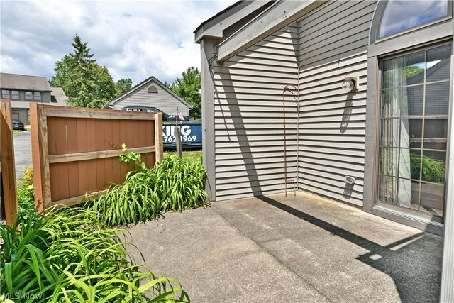 4052 Saint Andrews Court 4, Canfield, OH 44406
