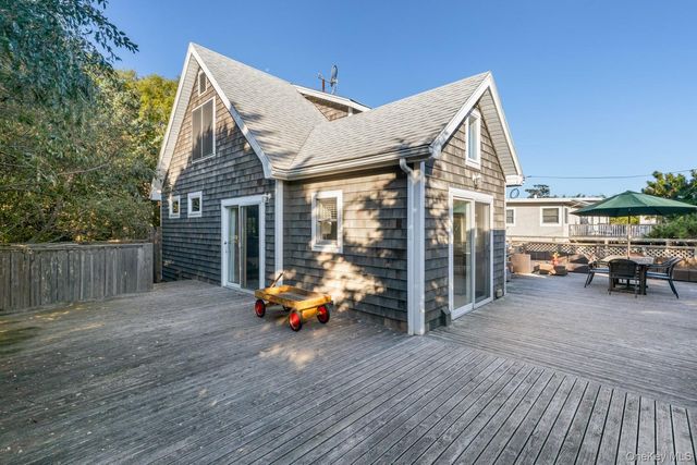 38 Homesite Avenue, Seaview, NY 11770