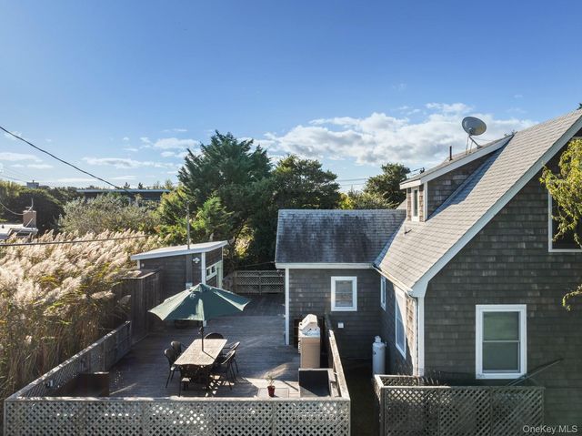 38 Homesite Avenue, Seaview, NY 11770