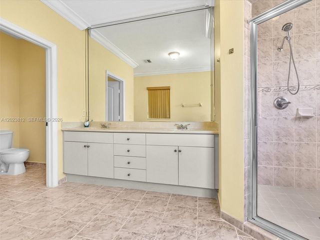 2864 SW 138th Path, Miami, FL 33175