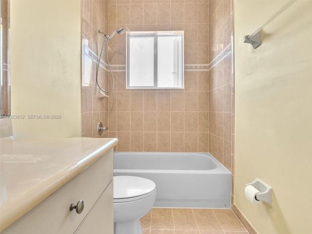 2864 SW 138th Path, Miami, FL 33175