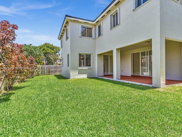 2864 SW 138th Path, Miami, FL 33175