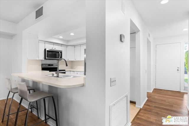 2007 S Ramitas Way, Palm Springs, CA 92264