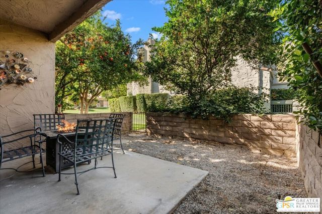 2007 S Ramitas Way, Palm Springs, CA 92264