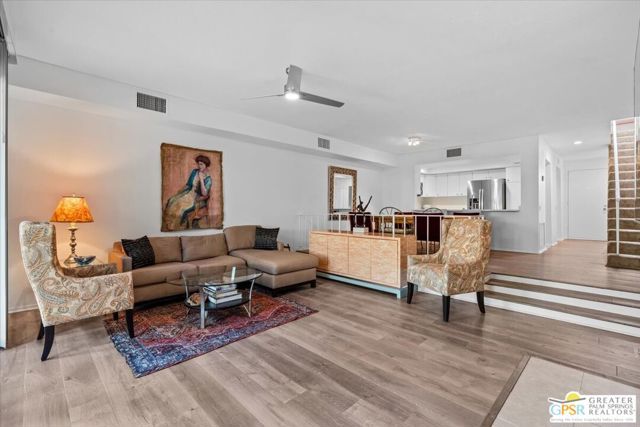 2007 S Ramitas Way, Palm Springs, CA 92264