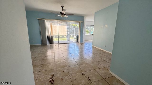 1716 SW 3rd PL, Cape Coral, FL 33991
