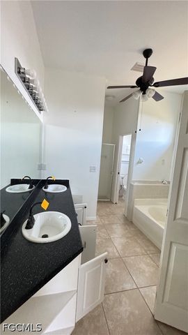 1716 SW 3rd PL, Cape Coral, FL 33991