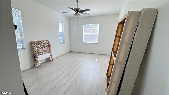 1716 SW 3rd PL, Cape Coral, FL 33991