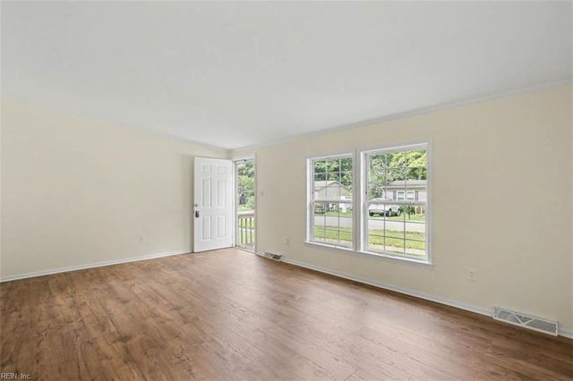 117 Briar LN, Williamsburg, VA 23188