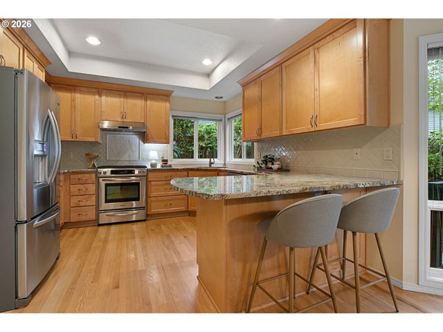 17932 Nw LONE ROCK Dr, Portland, OR 97229