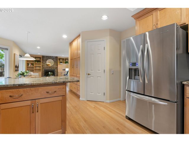 17932 Nw LONE ROCK Dr, Portland, OR 97229