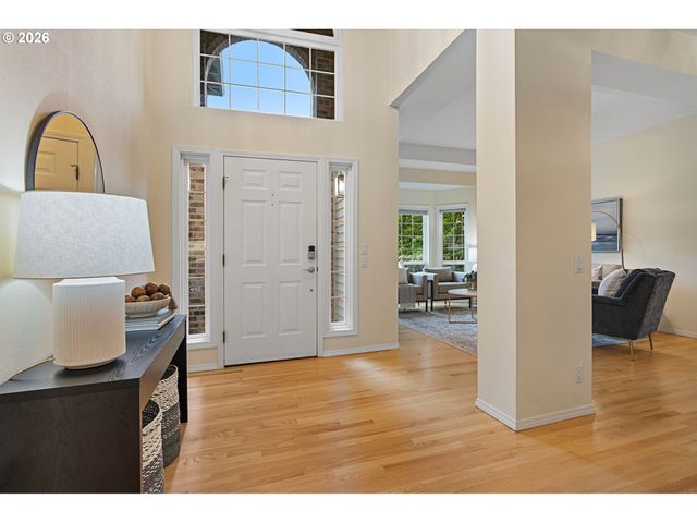 17932 Nw LONE ROCK Dr, Portland, OR 97229