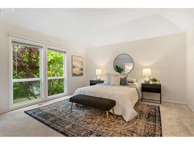 17932 Nw LONE ROCK Dr, Portland, OR 97229