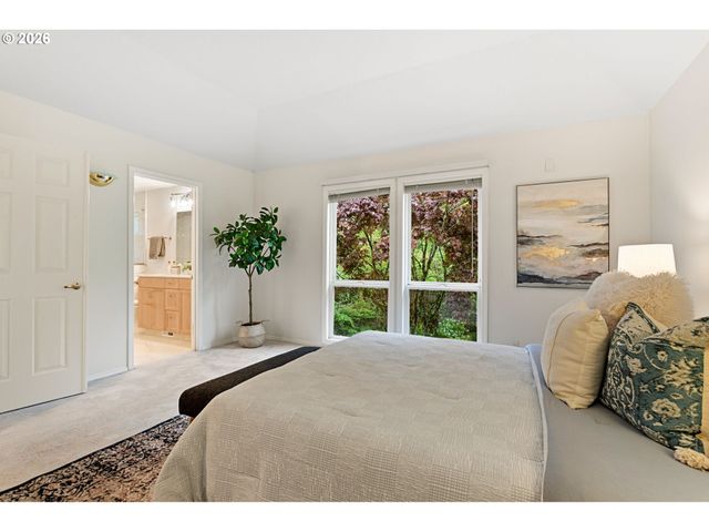 17932 Nw LONE ROCK Dr, Portland, OR 97229