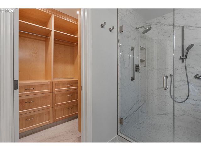 17932 Nw LONE ROCK Dr, Portland, OR 97229