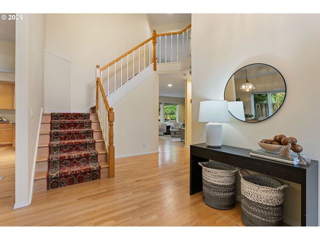 17932 Nw LONE ROCK Dr, Portland, OR 97229