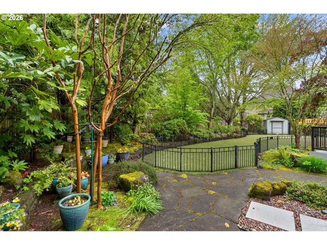 17932 Nw LONE ROCK Dr, Portland, OR 97229