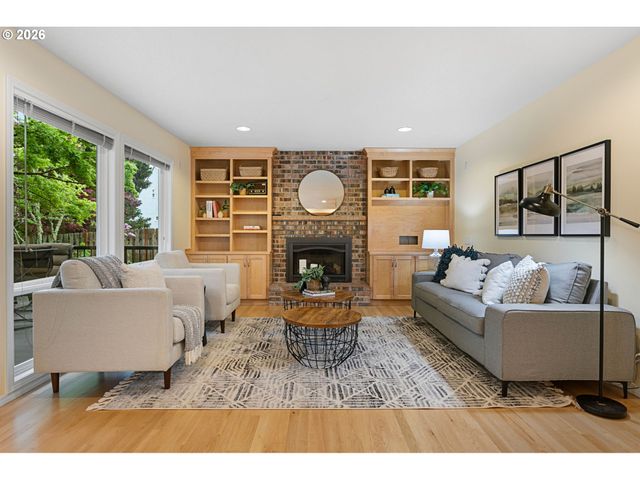 17932 Nw LONE ROCK Dr, Portland, OR 97229