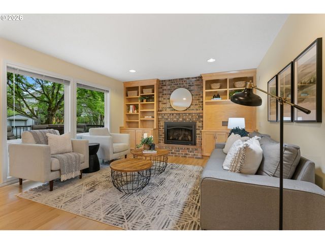 17932 Nw LONE ROCK Dr, Portland, OR 97229