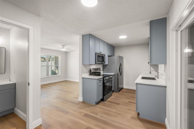 14309 VILLAGE VIEW DRIVE, Tampa, FL 33624