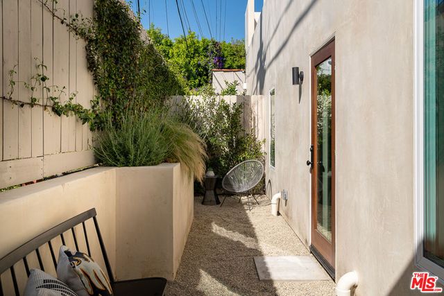 931 S Sycamore Avenue, Los Angeles, CA 90036