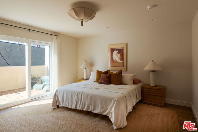 931 S Sycamore Avenue, Los Angeles, CA 90036